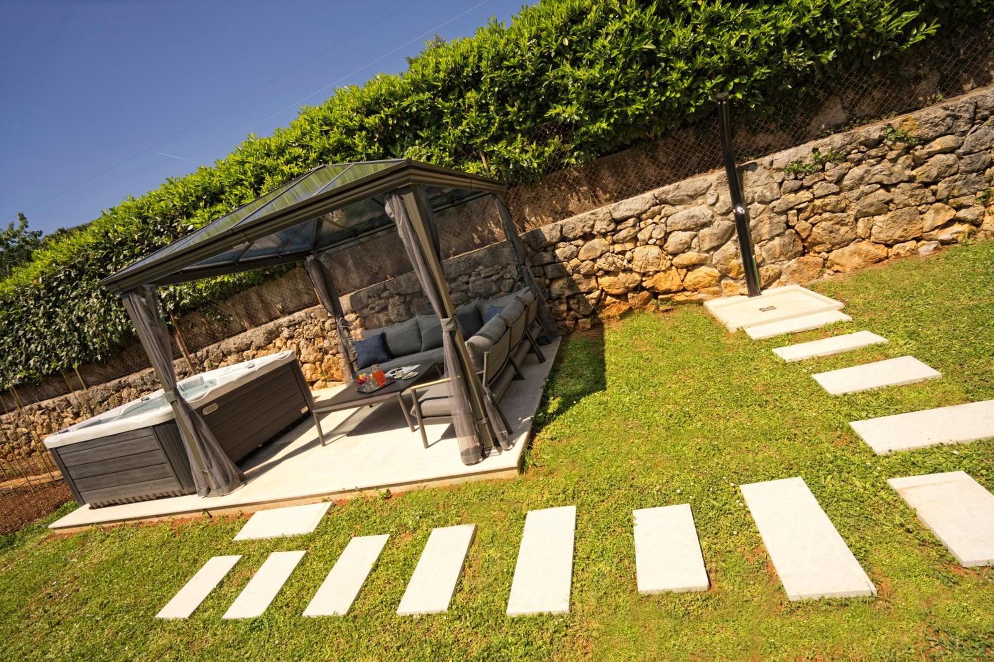 Riviera Blue Apartments With Seaview, Private Whirlpools And Parking Near Opatija Opric Buitenkant foto
